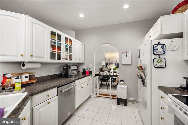 832 WINDER CT, Winchester, VA 22601