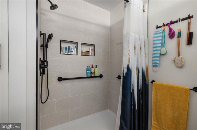 832 WINDER CT, Winchester, VA 22601