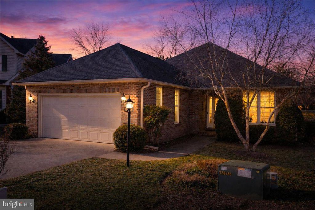 832 WINDER CT, Winchester, VA 22601