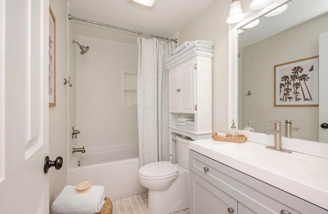 37 Ezras Way, Dover, NH 03820