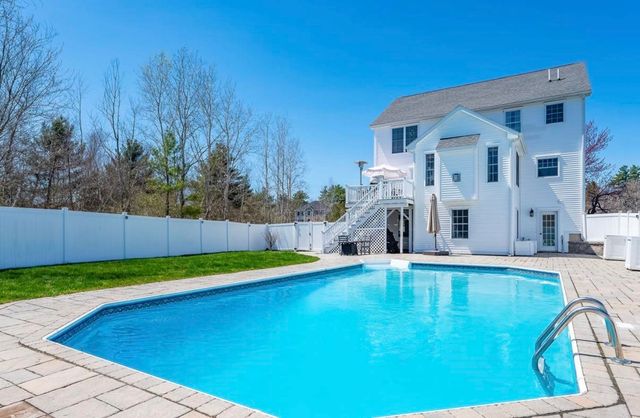 37 Ezras Way, Dover, NH 03820