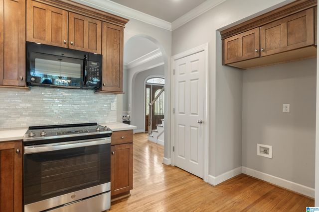 854 SCOUT CREEK COURT, Hoover, AL 35244