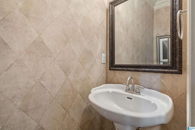 854 SCOUT CREEK COURT, Hoover, AL 35244