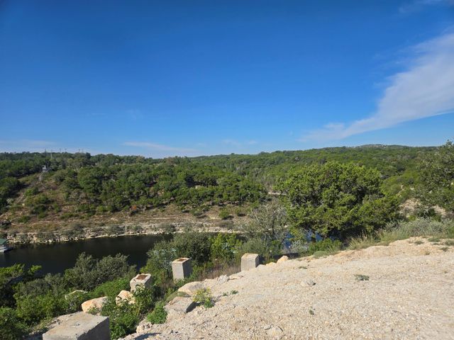 18101 Marshalls Point DR, Lago Vista, TX 78645