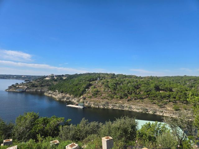 18101 Marshalls Point DR, Lago Vista, TX 78645
