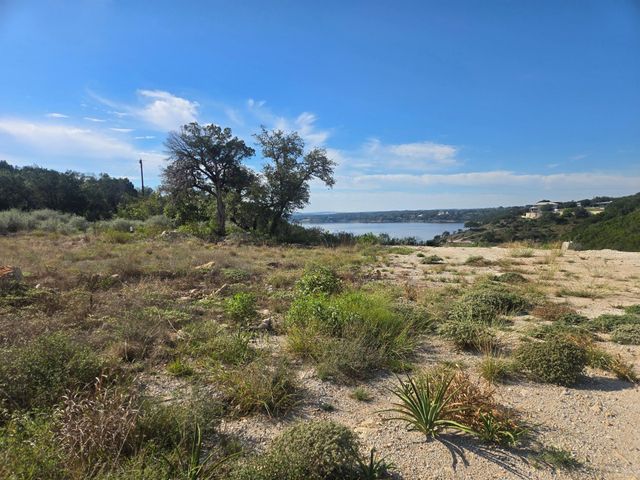 18101 Marshalls Point DR, Lago Vista, TX 78645