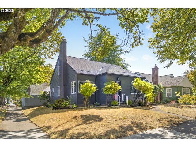 7434 N CHASE Ave N, Portland, OR 97217