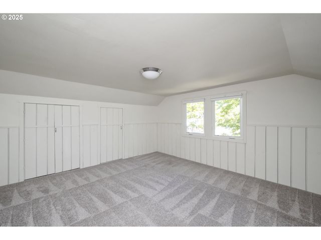 7434 N CHASE Ave N, Portland, OR 97217