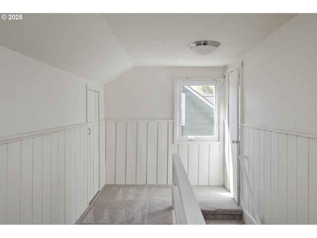 7434 N CHASE Ave N, Portland, OR 97217