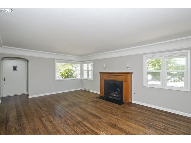 7434 N CHASE Ave N, Portland, OR 97217