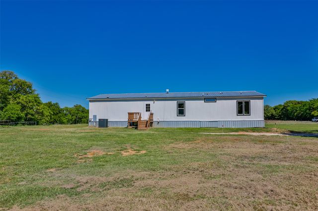 542 County Road 222, Gainesville, TX 76240