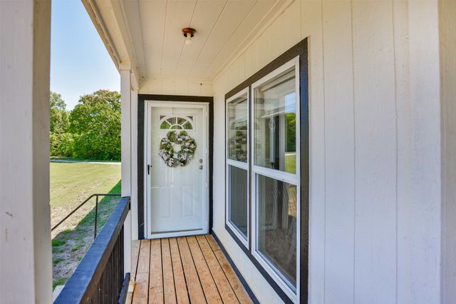 542 County Road 222, Gainesville, TX 76240