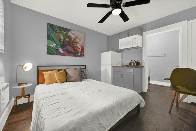 3714 Dabney Street 4, Houston, TX 77026