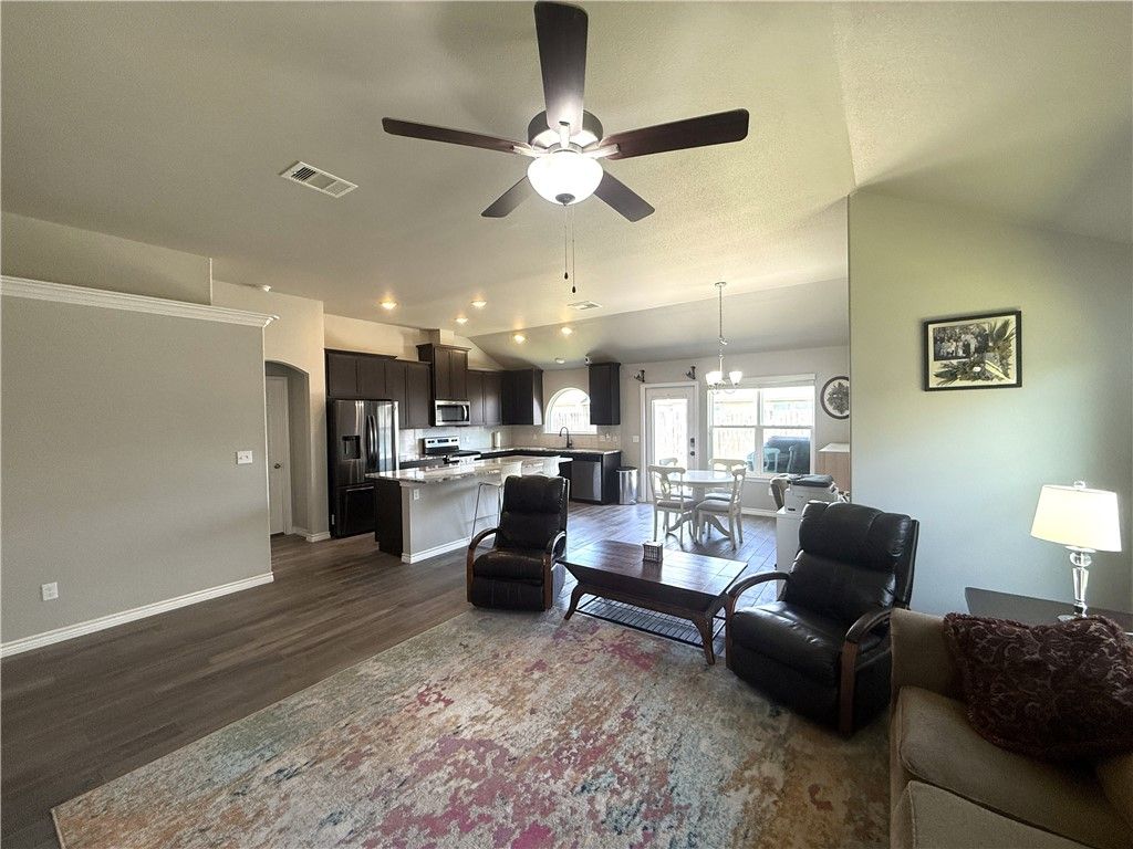 7513 Loyd Neal Dr, Corpus Christi, TX 78414 — photo 4