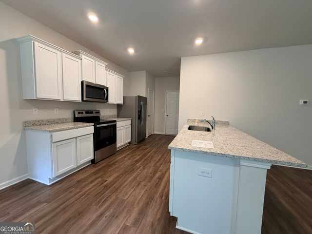 221 Limestone Circle, Conyers, GA 30013