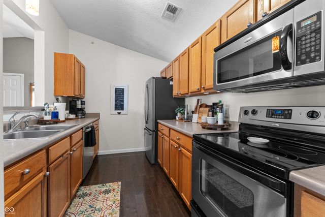 6231 Amber Creek Lane 310, Indianapolis, IN 46237