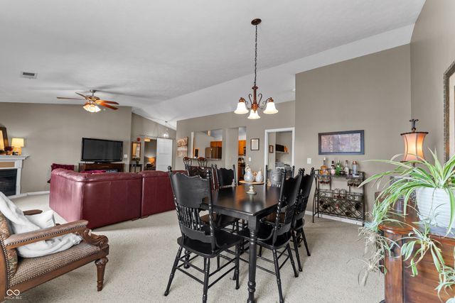 6231 Amber Creek Lane 310, Indianapolis, IN 46237