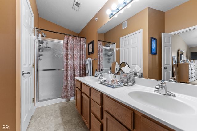 6231 Amber Creek Lane 310, Indianapolis, IN 46237