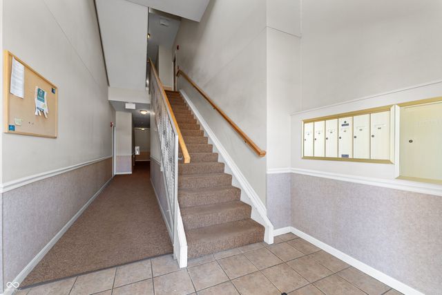 6231 Amber Creek Lane 310, Indianapolis, IN 46237