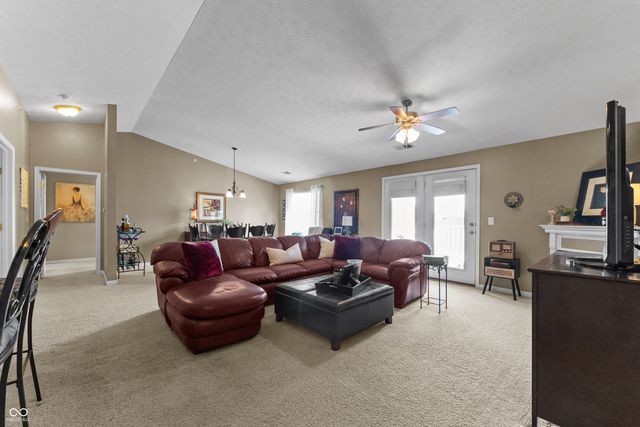 6231 Amber Creek Lane 310, Indianapolis, IN 46237