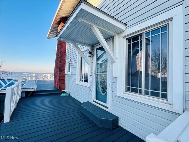 5041 N Warner Drive, Geneva On The Lake, OH 44041