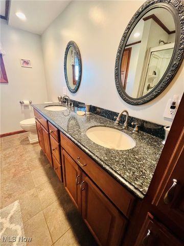 5041 N Warner Drive, Geneva On The Lake, OH 44041