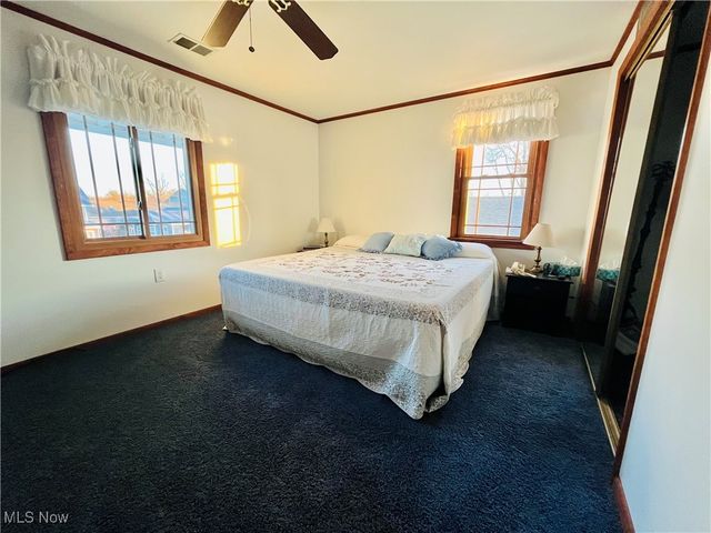 5041 N Warner Drive, Geneva On The Lake, OH 44041