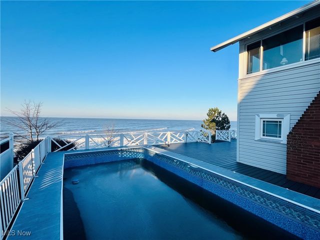 5041 N Warner Drive, Geneva On The Lake, OH 44041