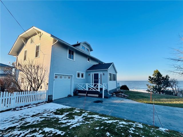 5041 N Warner Drive, Geneva On The Lake, OH 44041