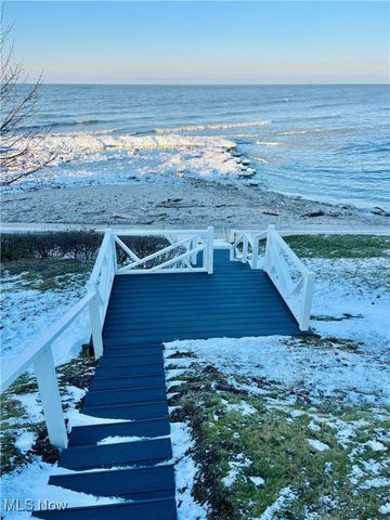 5041 N Warner Drive, Geneva On The Lake, OH 44041