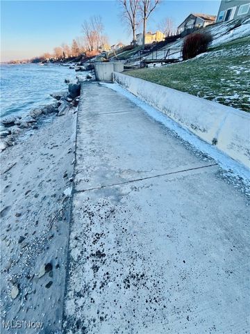 5041 N Warner Drive, Geneva On The Lake, OH 44041