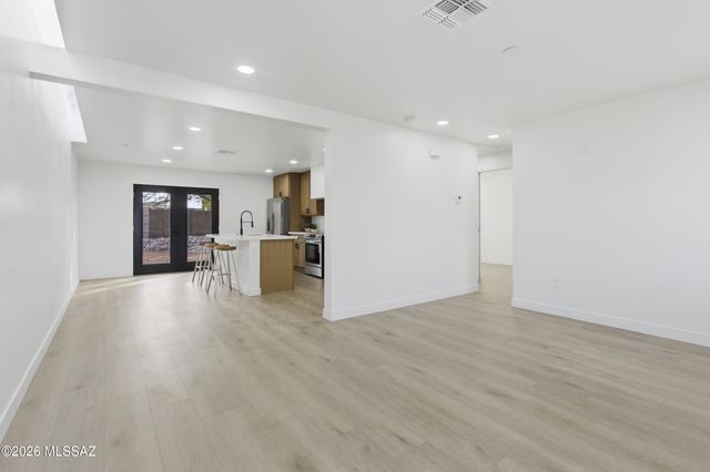 2208 E 19th Street, Tucson, AZ 85719