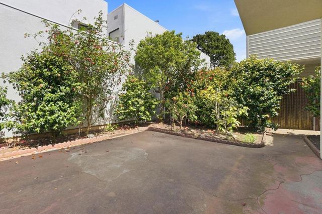 8 Pretor Way, San Francisco, CA 94112