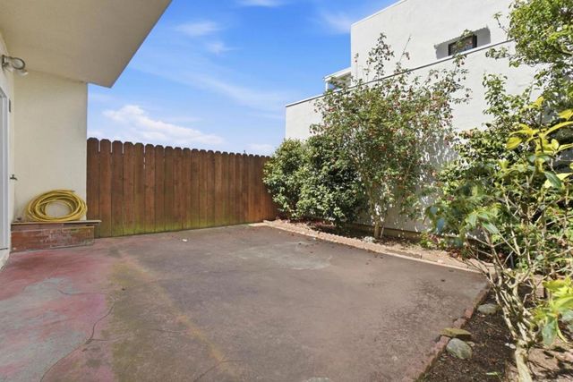 8 Pretor Way, San Francisco, CA 94112