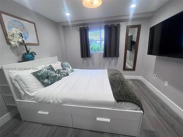 821 SW 2nd St 2, Miami, FL 33130