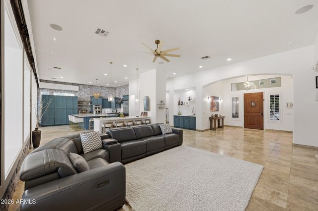 21906 N 86TH Avenue, Peoria, AZ 85383