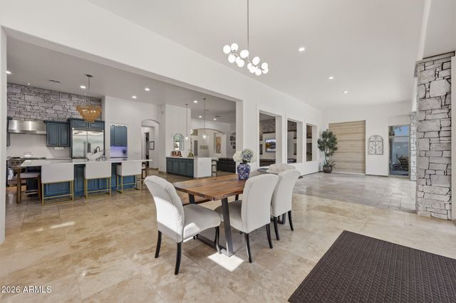 21906 N 86TH Avenue, Peoria, AZ 85383