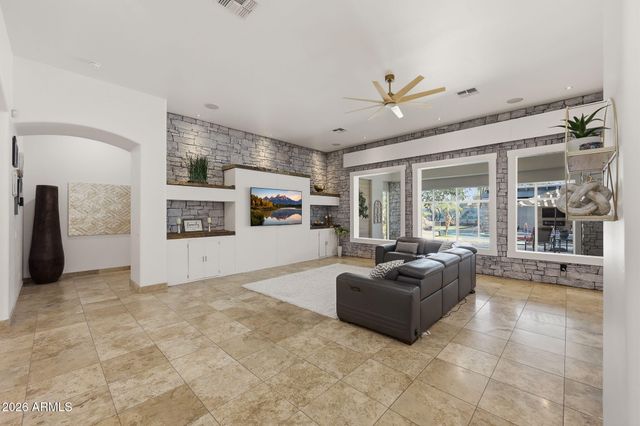 21906 N 86TH Avenue, Peoria, AZ 85383