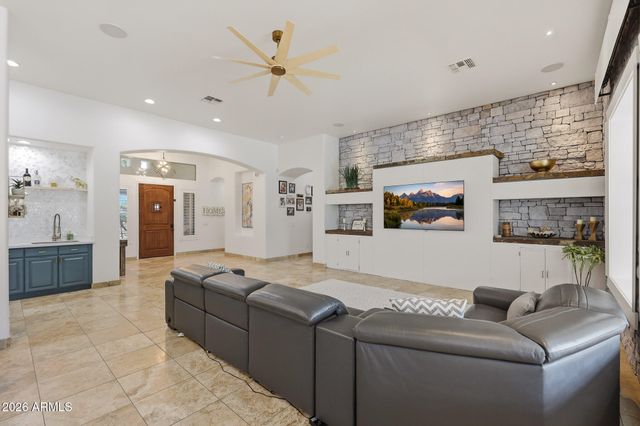 21906 N 86TH Avenue, Peoria, AZ 85383