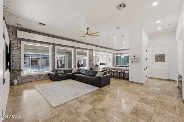 21906 N 86TH Avenue, Peoria, AZ 85383