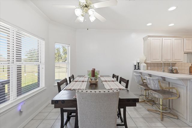 113 Green Oaks Court, Hudson Oaks, TX 76087