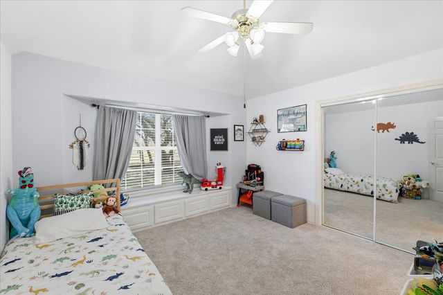 113 Green Oaks Court, Hudson Oaks, TX 76087