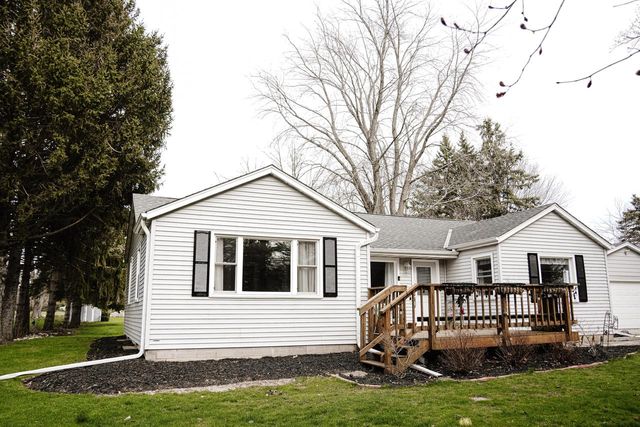 3014 Green Bay ROAD, Port Washington, WI 53074