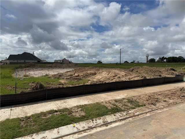 6904 Betsy Lane, Bryan, TX 77808