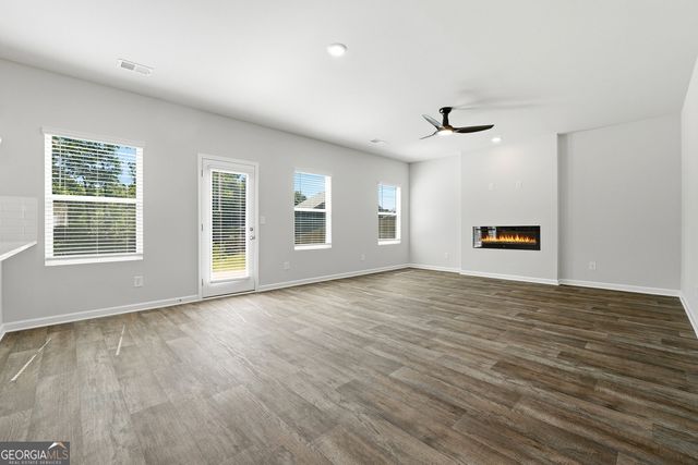 16 River Walk Farm Parkway, Covington, GA 30014