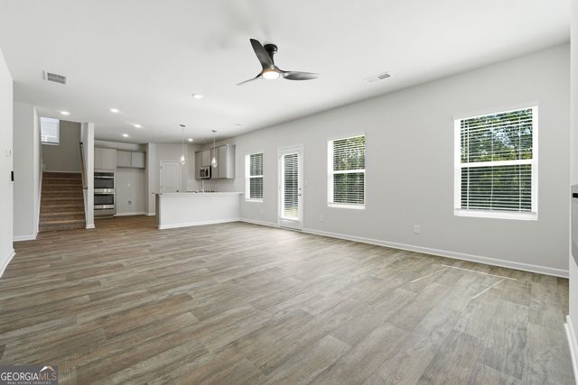 16 River Walk Farm Parkway, Covington, GA 30014