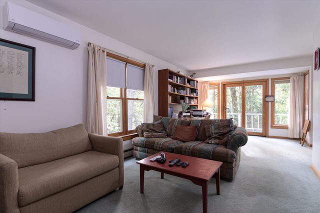 10 Ethan Hill, Brattleboro, VT 05301