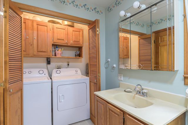 10 Ethan Hill, Brattleboro, VT 05301