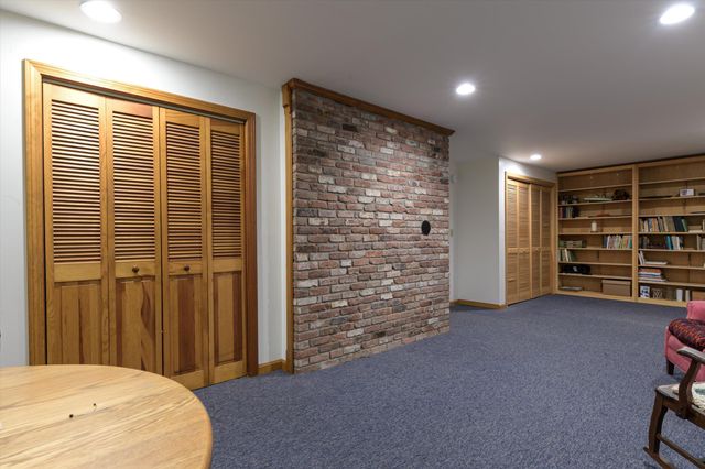 10 Ethan Hill, Brattleboro, VT 05301