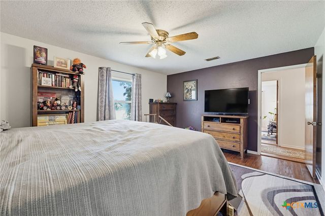 120 Rae Lane, Jarrell, TX 76537